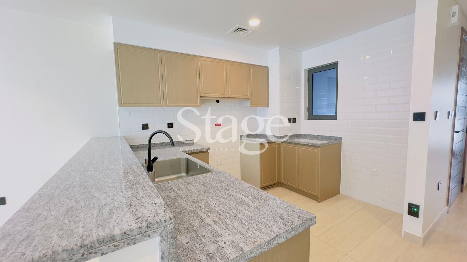 تاون هاوس من ٤ غرف نوم للبيع في Damac Lagoons، Dubai TH10019S