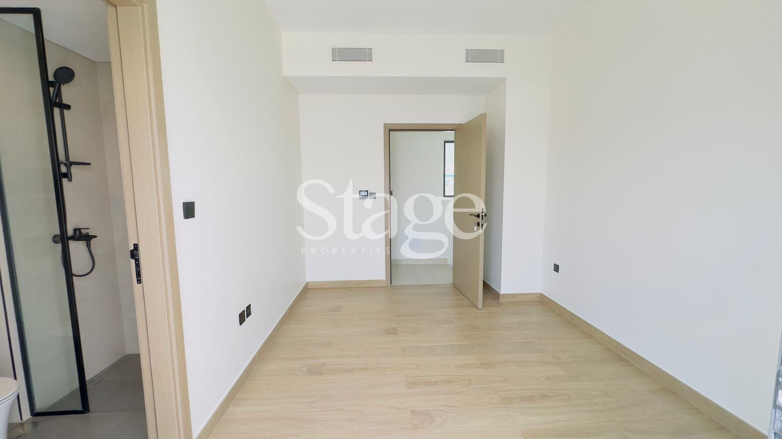 تاون هاوس من ٤ غرف نوم للبيع في Damac Lagoons، Dubai TH10019S