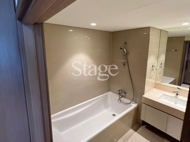 شقة من غرفتي نوم للإيجار في Downtown Dubai، Dubai AP7502L