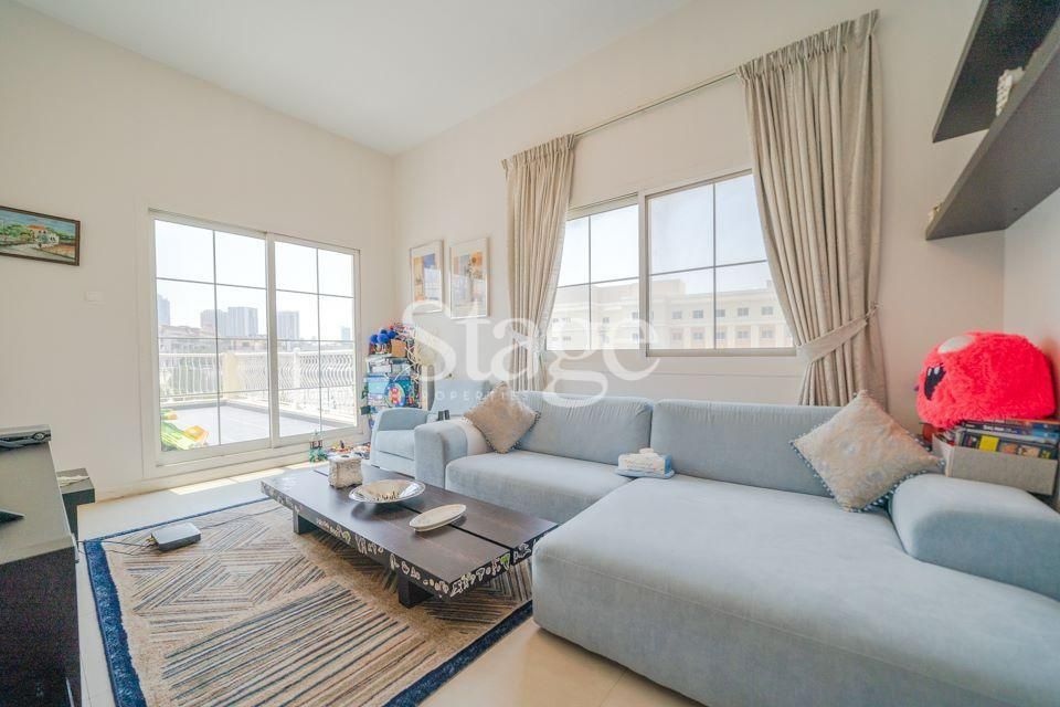 تاون هاوس من ٥ غرف نوم للبيع في Jumeirah Village Circle، Dubai TH7667S