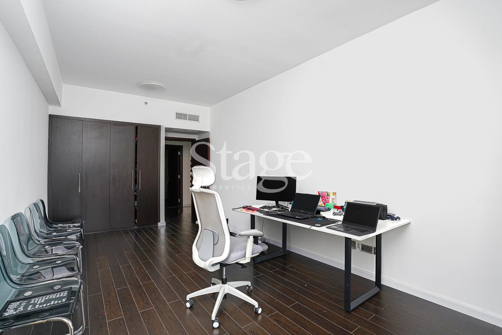 شقة من غرفتي نوم للبيع في Jumeirah Lake Towers، Dubai AP8109S