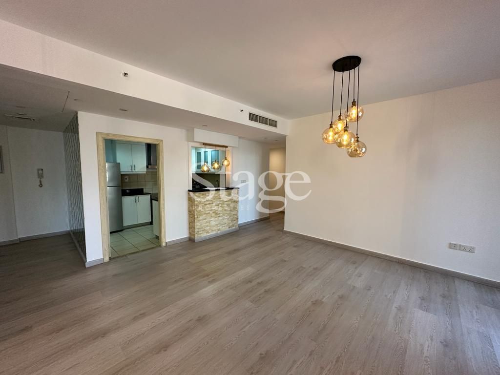 2 bedrooms apartment for Sale in Jumeirah Beach Residence, Dubai AP9710S