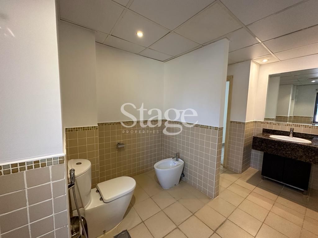 2 bedrooms apartment for Sale in Jumeirah Beach Residence, Dubai AP9710S