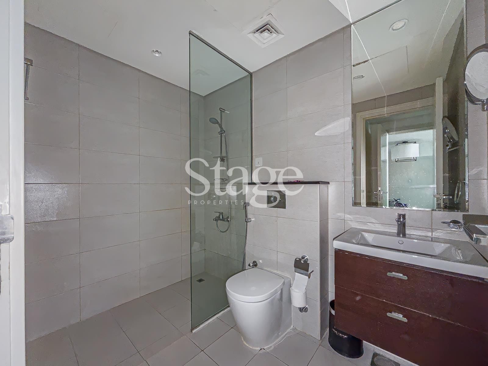 1 bedroom apartment for Rent in Business Bay, Dubai AP10024L