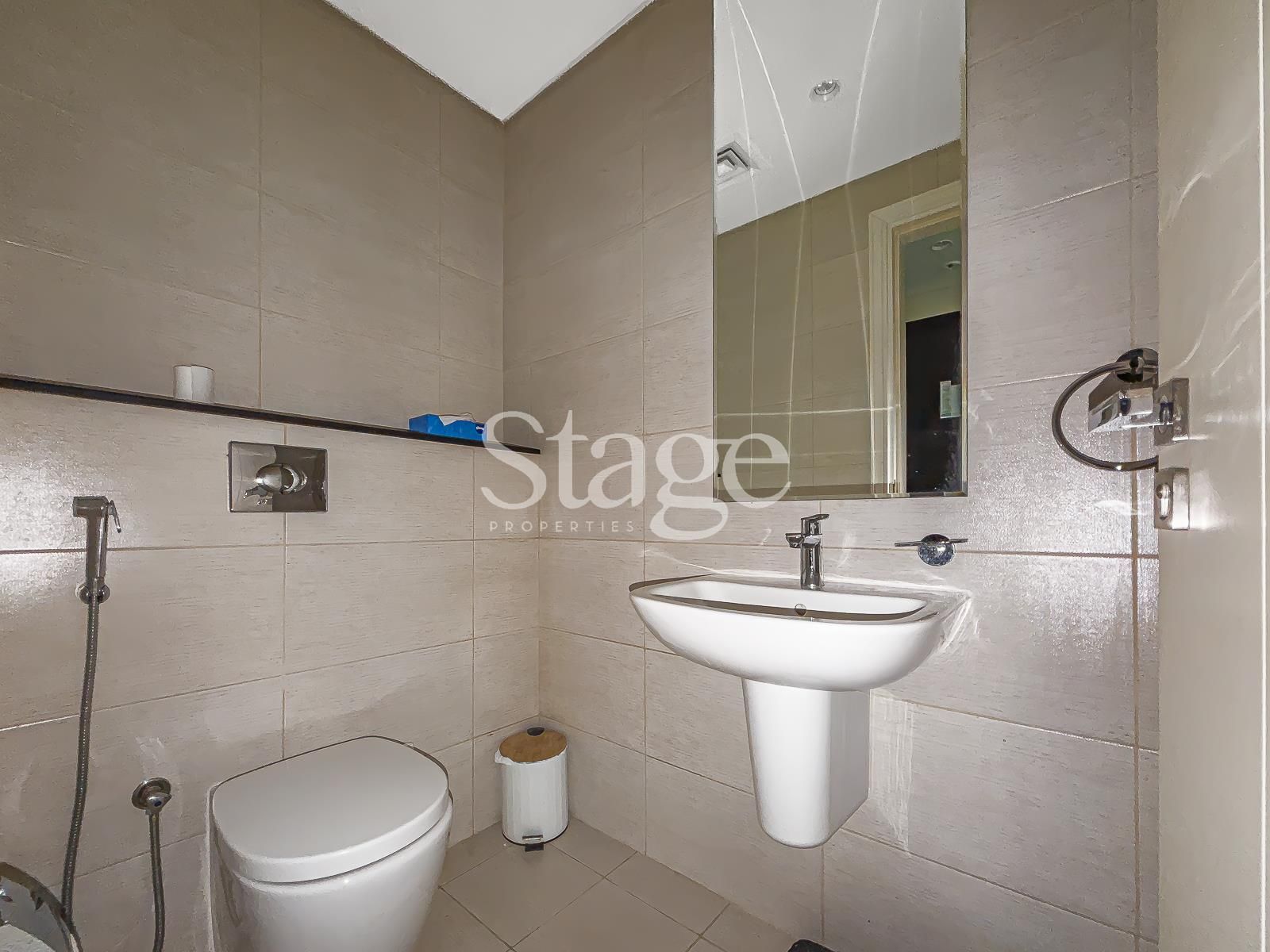 1 bedroom apartment for Rent in Business Bay, Dubai AP10024L