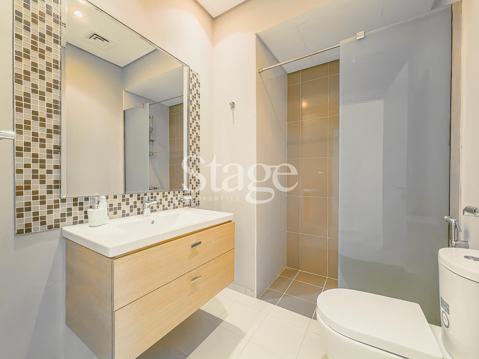 3 bedrooms Twin Villas for Rent in DAMAC Hills, Dubai VI8941L