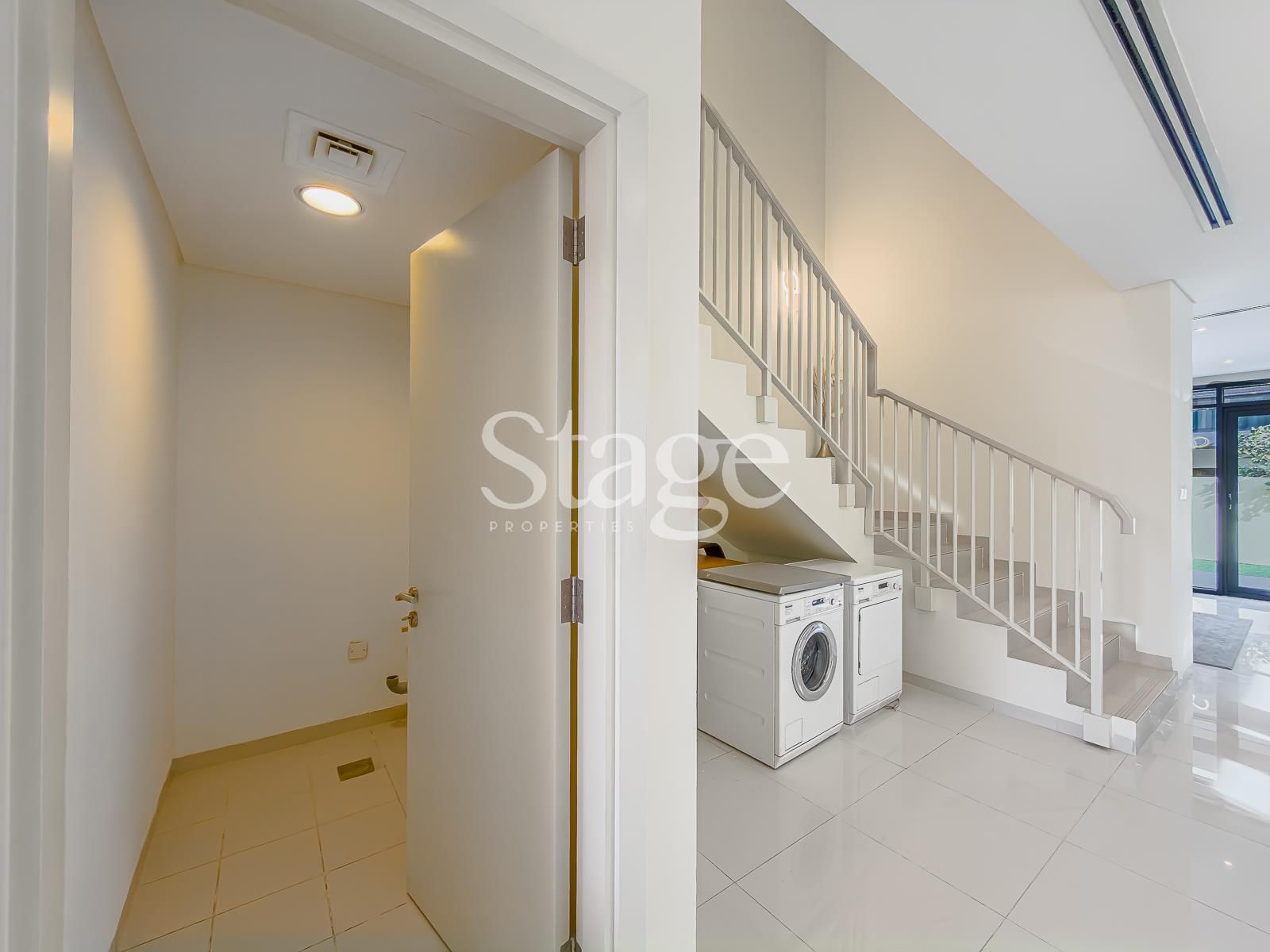 3 bedrooms Twin Villas for Rent in DAMAC Hills, Dubai VI8941L