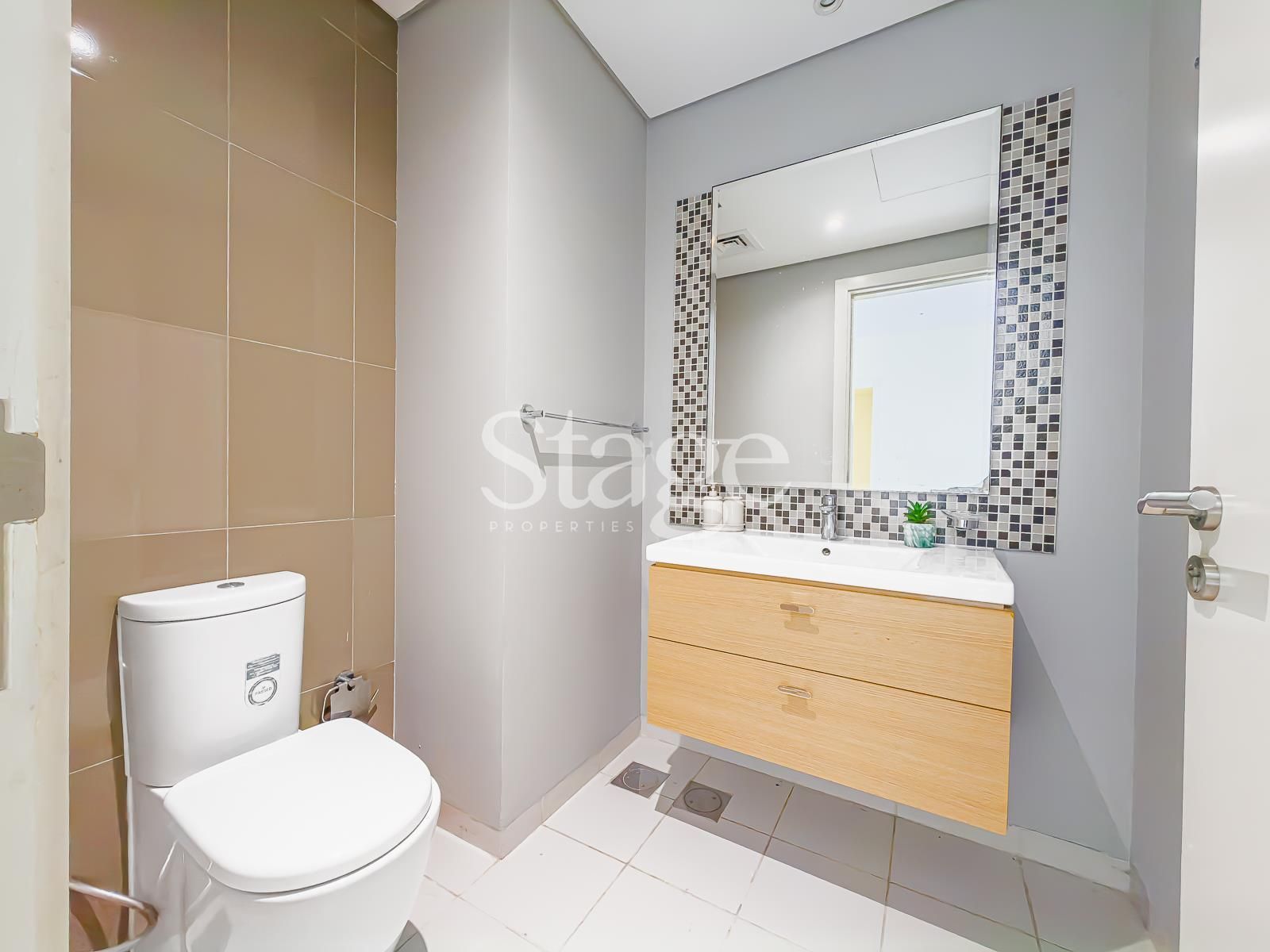 3 bedrooms Twin Villas for Rent in DAMAC Hills, Dubai VI8941L