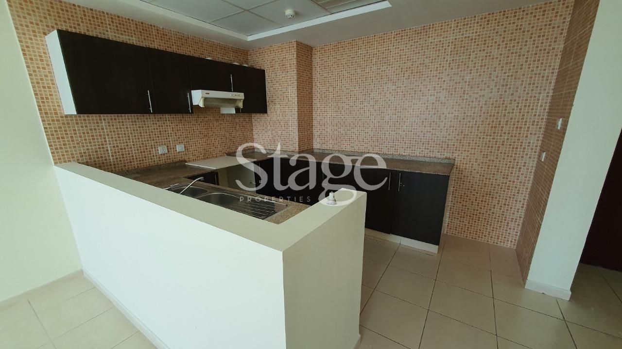 2 bedrooms apartment for Rent in Dubai Sports City, Dubai AP7439L