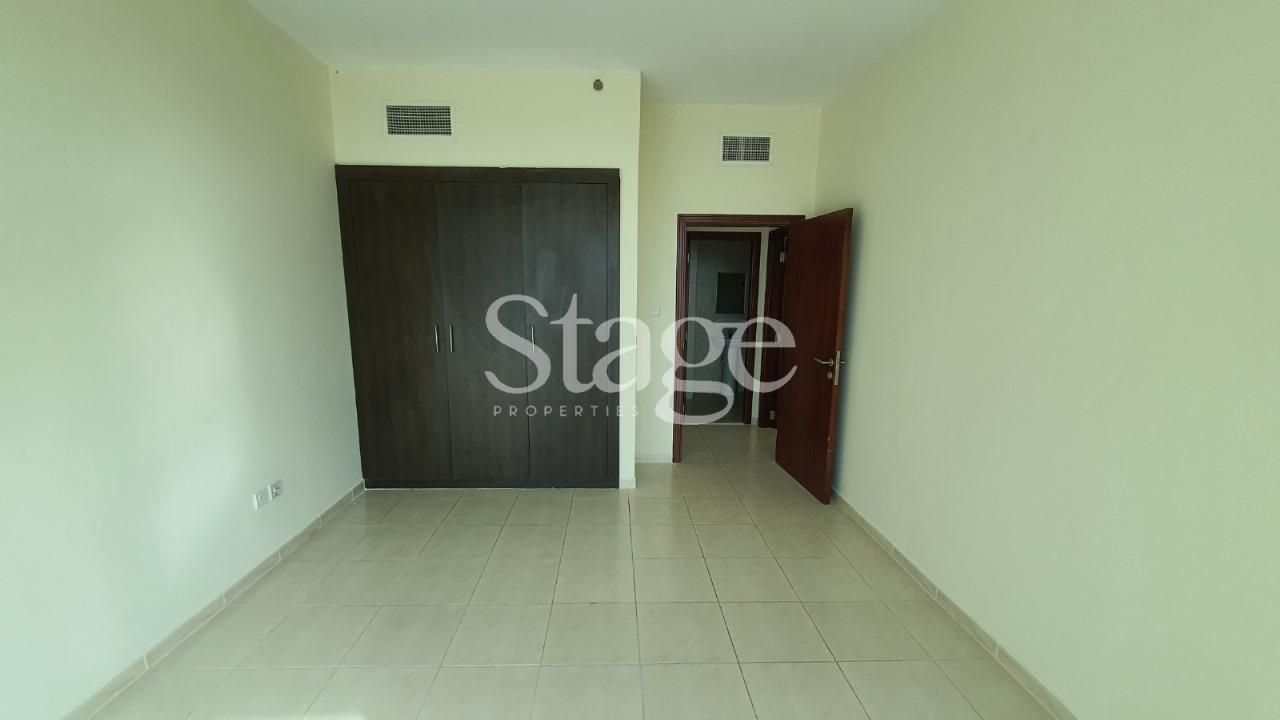 2 bedrooms apartment for Rent in Dubai Sports City, Dubai AP7439L