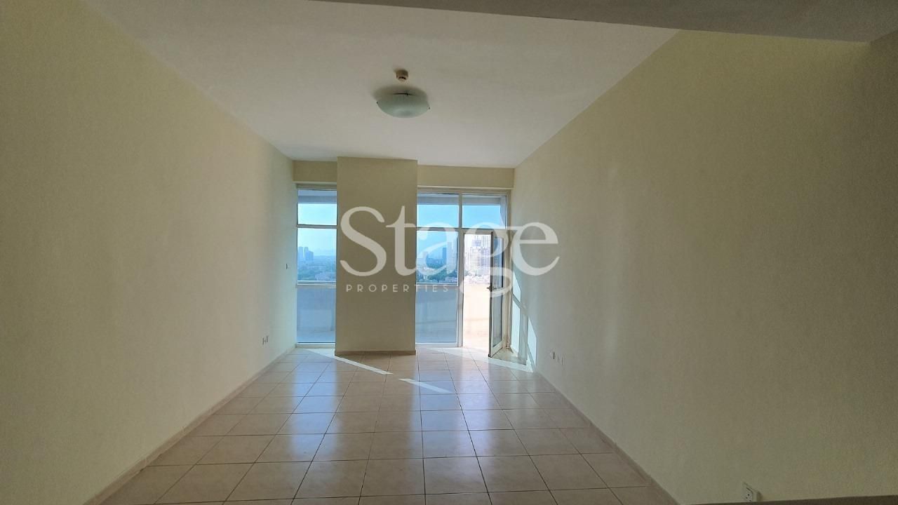 2 bedrooms apartment for Rent in Dubai Sports City, Dubai AP7439L