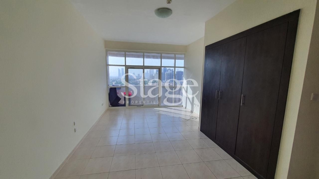 2 bedrooms apartment for Rent in Dubai Sports City, Dubai AP7439L