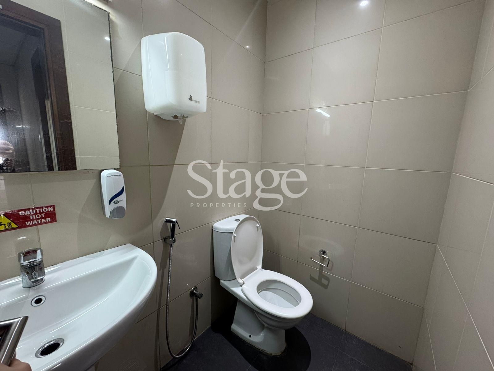 Office Space for Rent in Dubai Investment Park, Dubai OF8319L