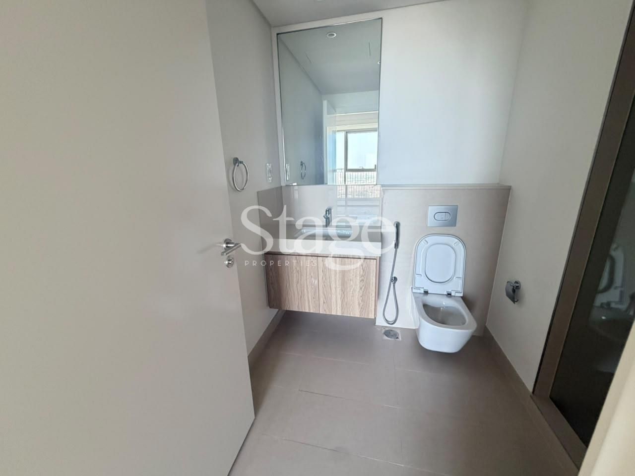 2 bedrooms apartment for Rent in Downtown Dubai, Dubai AP10067L