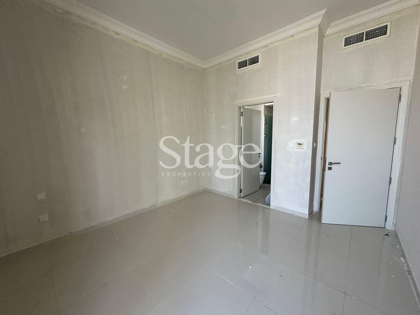 3 bedrooms Twin Villas for Rent in DAMAC Hills, Dubai VI9974L