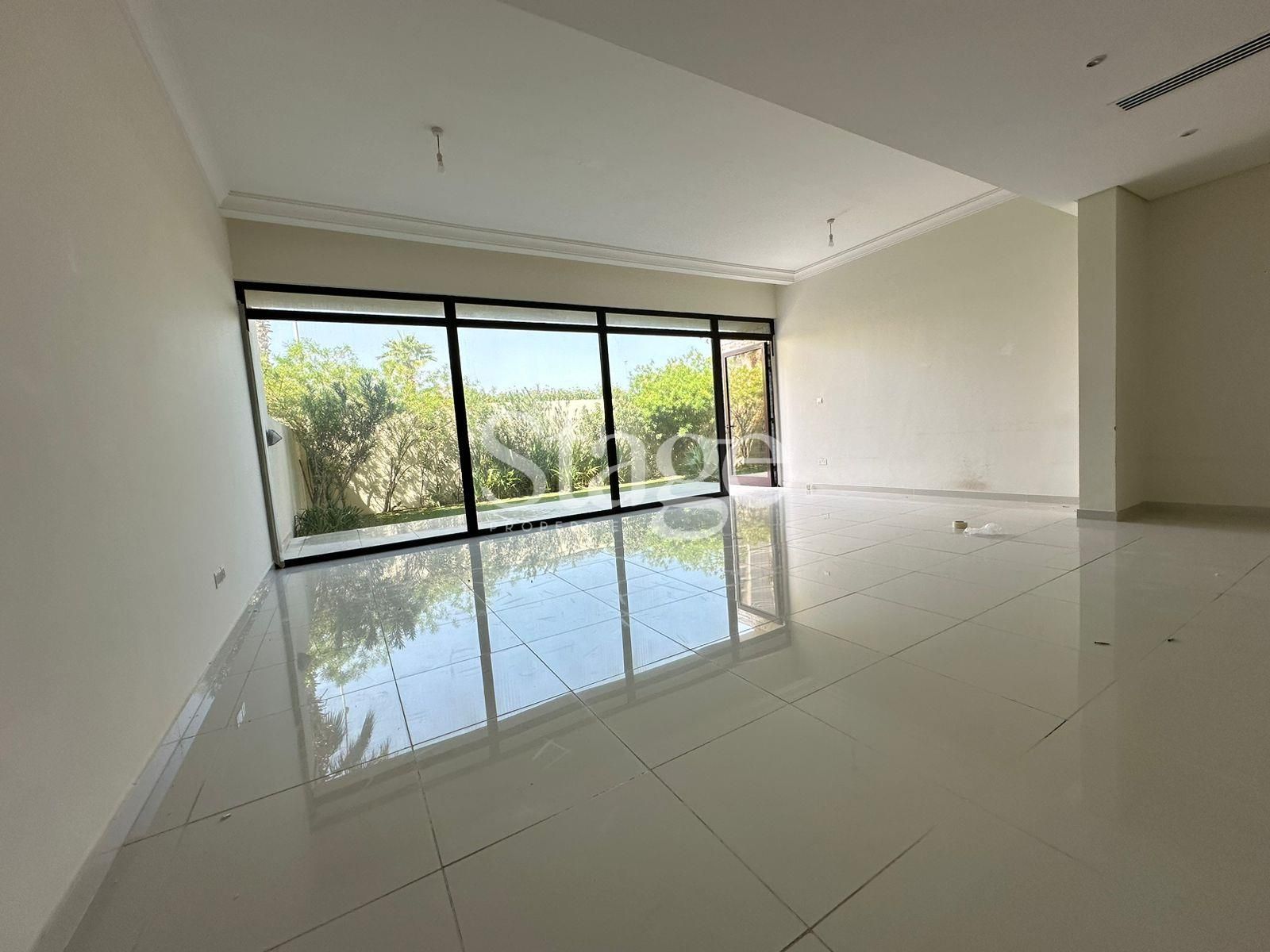 3 bedrooms Twin Villas for Rent in DAMAC Hills, Dubai VI9974L
