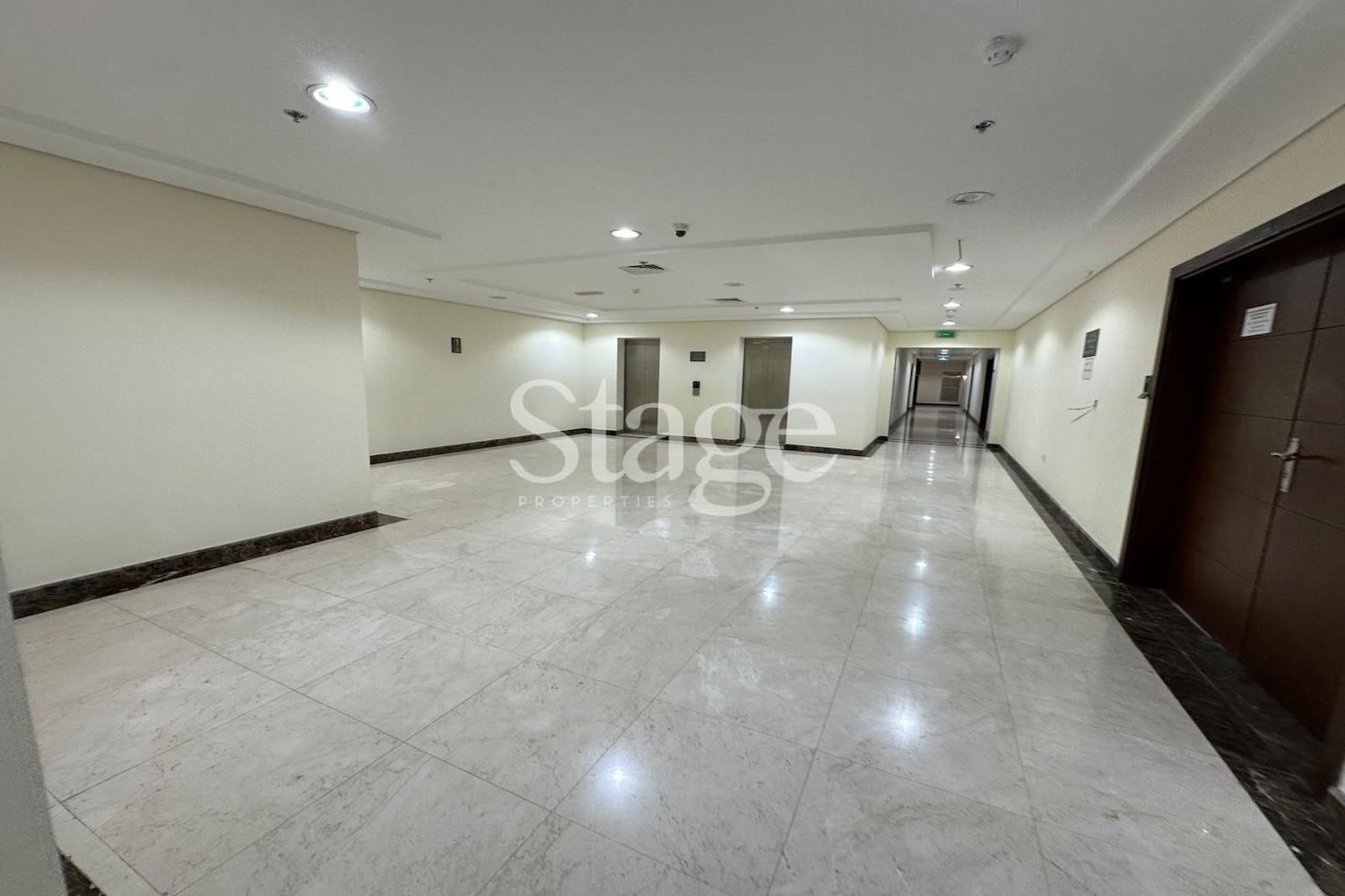 مساحة مكتبية للبيع في Jumeirah Lake Towers، Dubai OF9237S