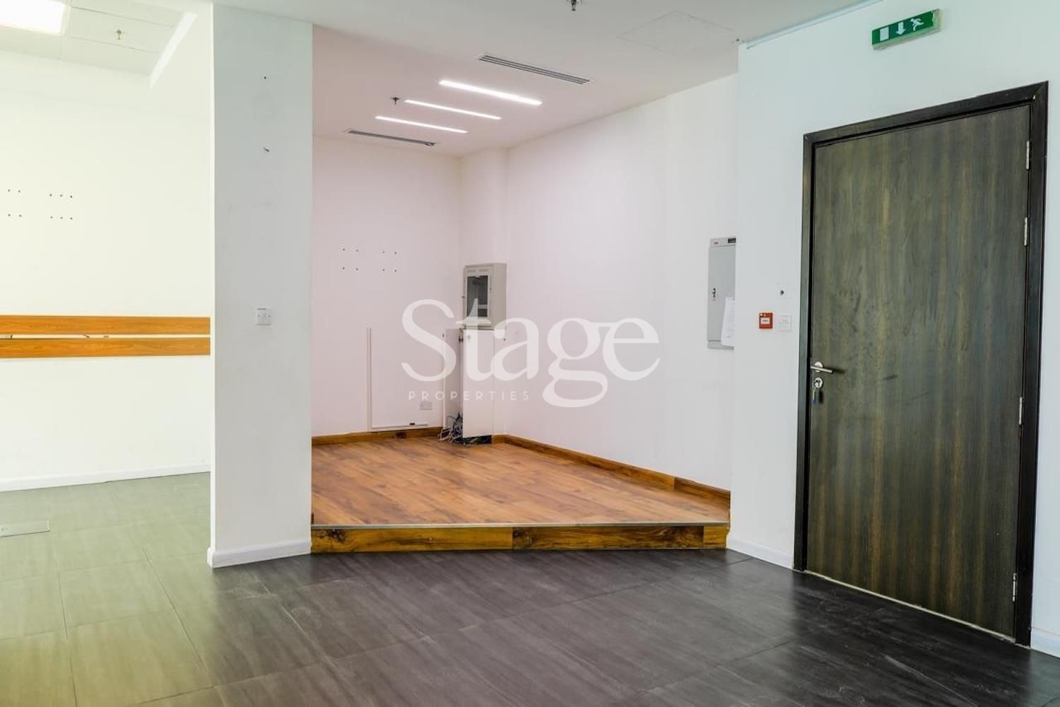 مساحة مكتبية للبيع في Jumeirah Lake Towers، Dubai OF9237S