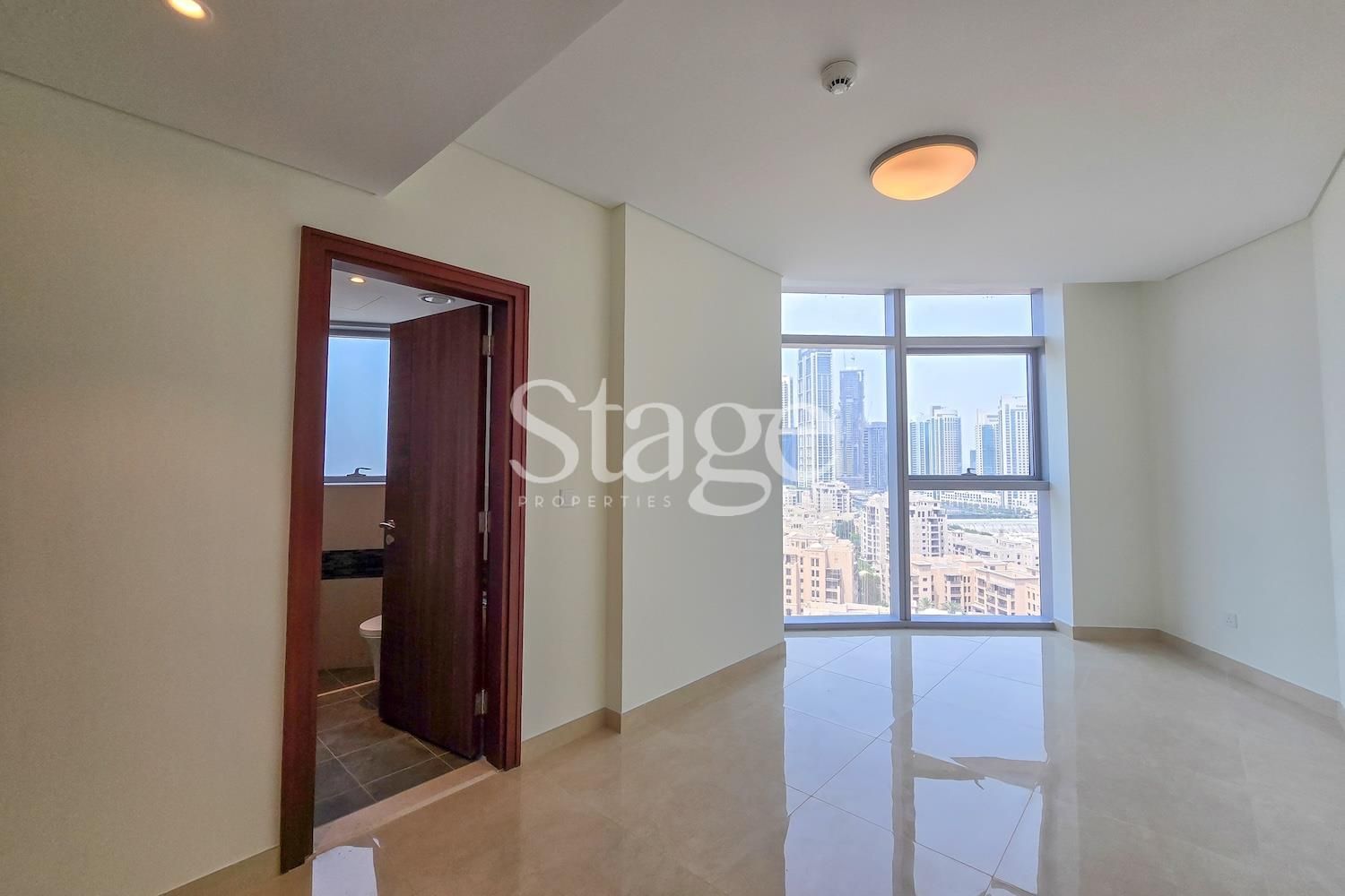 شقة من ٣ غرف نوم للبيع في Downtown Dubai، Dubai AP8469S