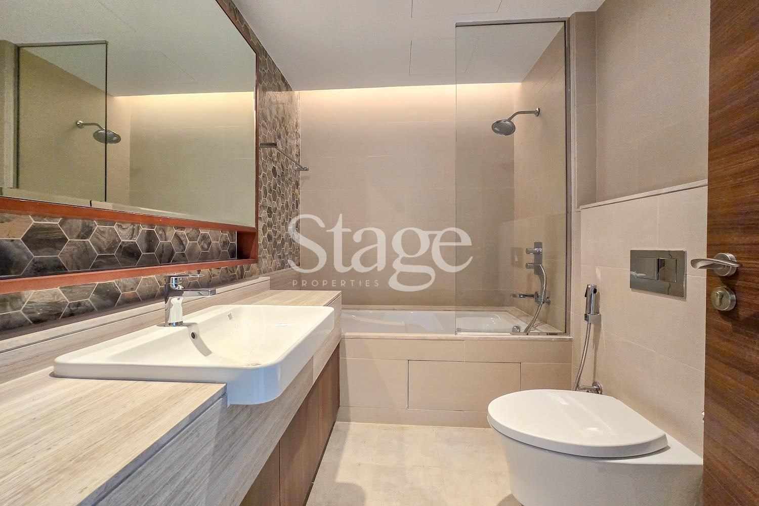 شقة من ٣ غرف نوم للبيع في Downtown Dubai، Dubai AP8469S