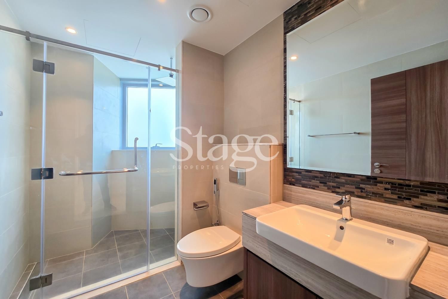 شقة من ٣ غرف نوم للبيع في Downtown Dubai، Dubai AP8469S