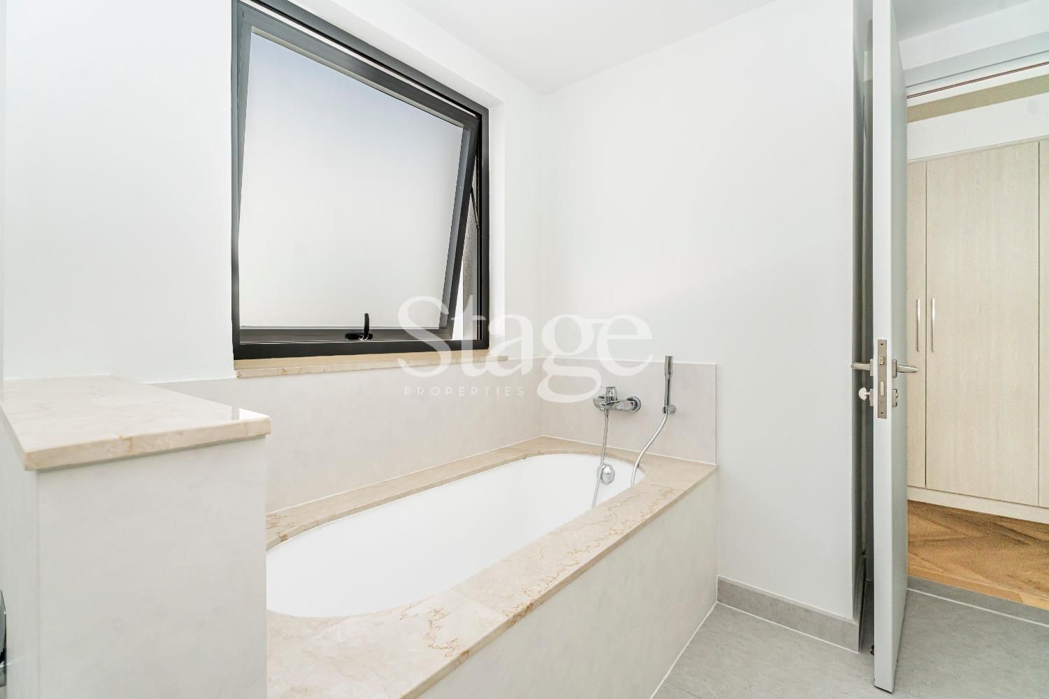 5 bedrooms Villas for Sale in Dubai Hills Estate, Dubai VI7736S