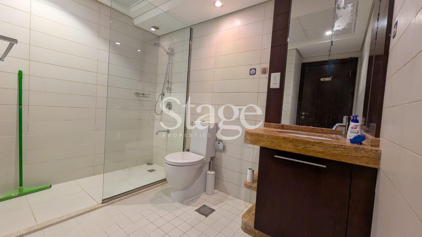 شقة من غرفة نوم للإيجار في Downtown Dubai، Dubai AP9216L