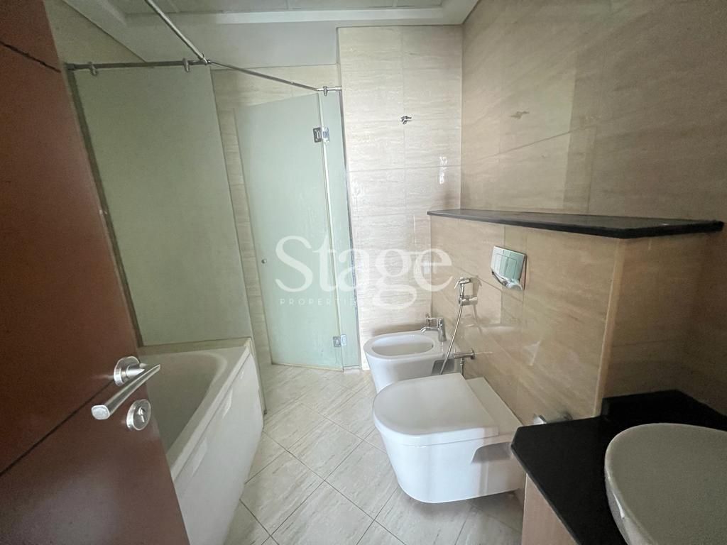 1 bedroom apartment for Sale in Dubai Marina, Dubai AP7529S