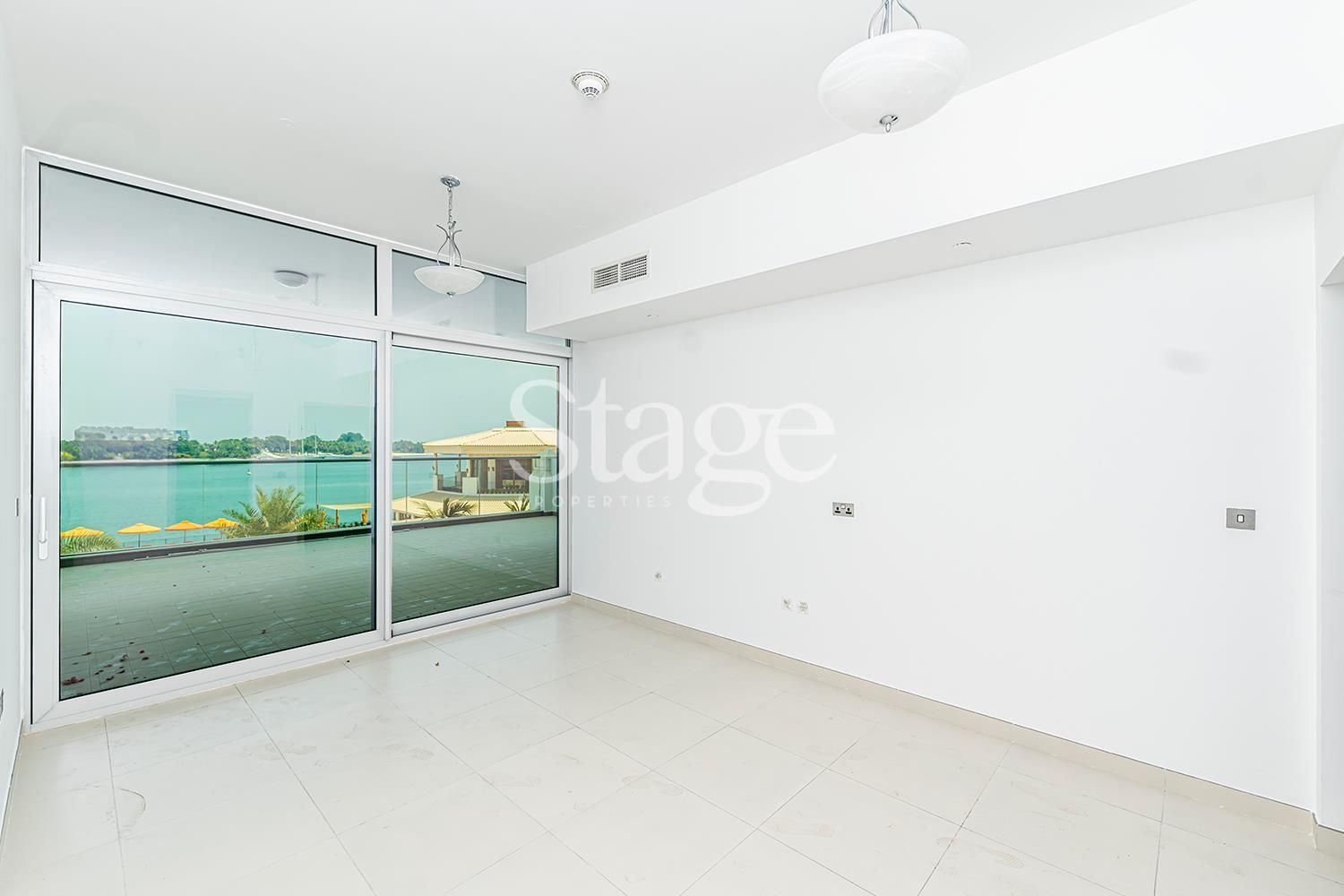 1 bedroom apartment for Rent in Palm Jumeirah, Dubai AP8189L