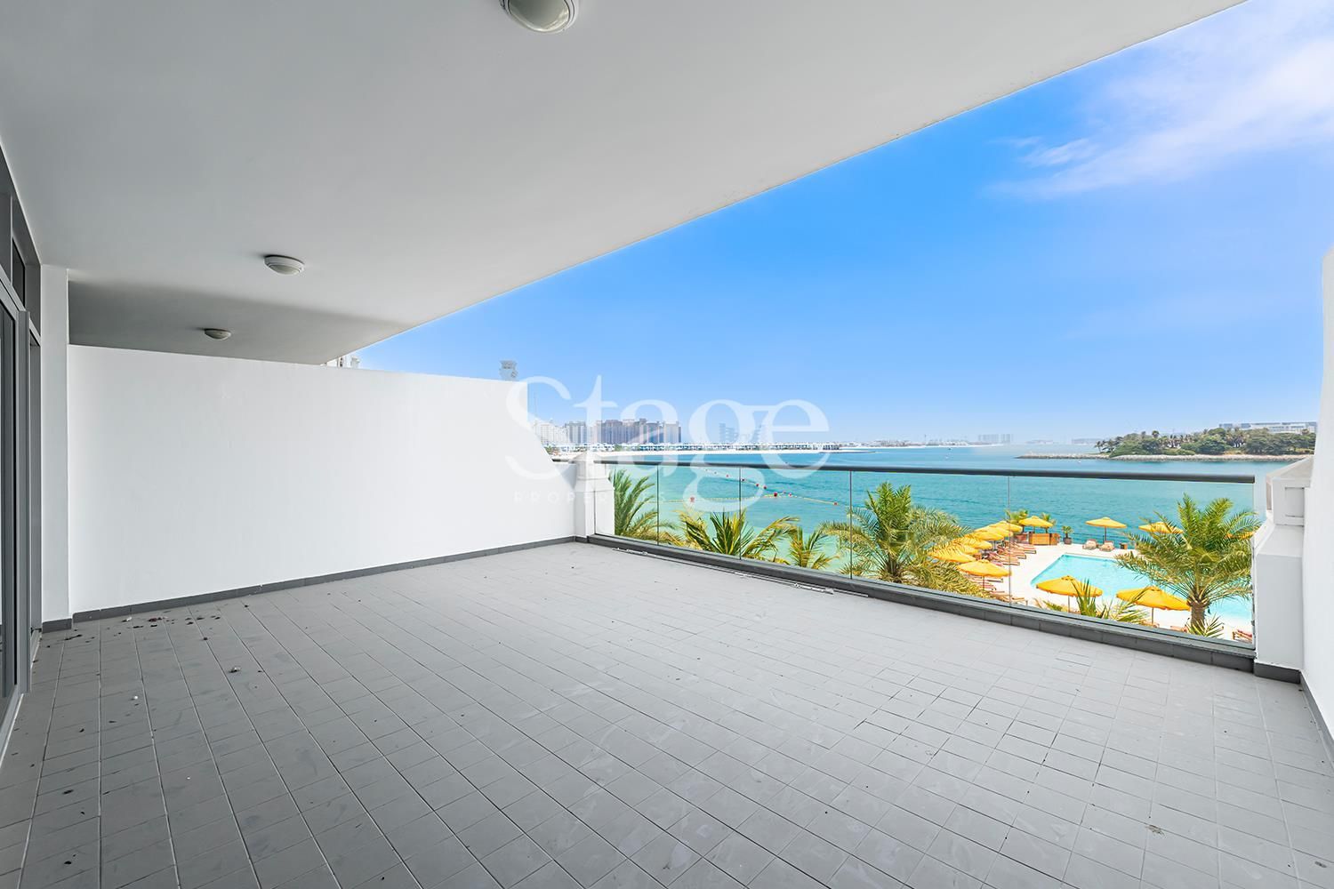 1 bedroom apartment for Rent in Palm Jumeirah, Dubai AP8189L