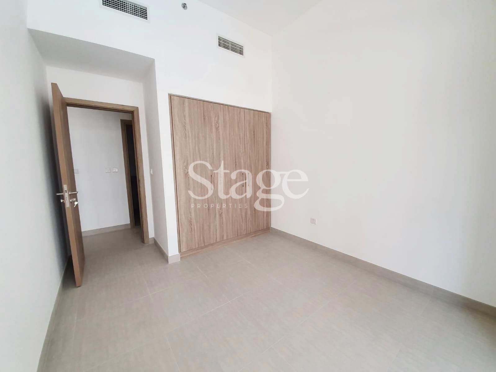 3 bedrooms apartment for Sale in Town Square, Dubai AP9877S