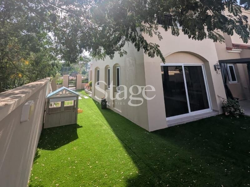 فيلا توأم من ٣ غرف نوم للبيع في Serena، Dubai VI9627S