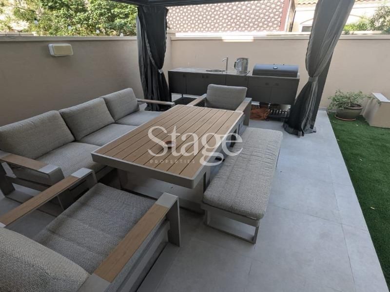 فيلا توأم من ٣ غرف نوم للبيع في Serena، Dubai VI9627S