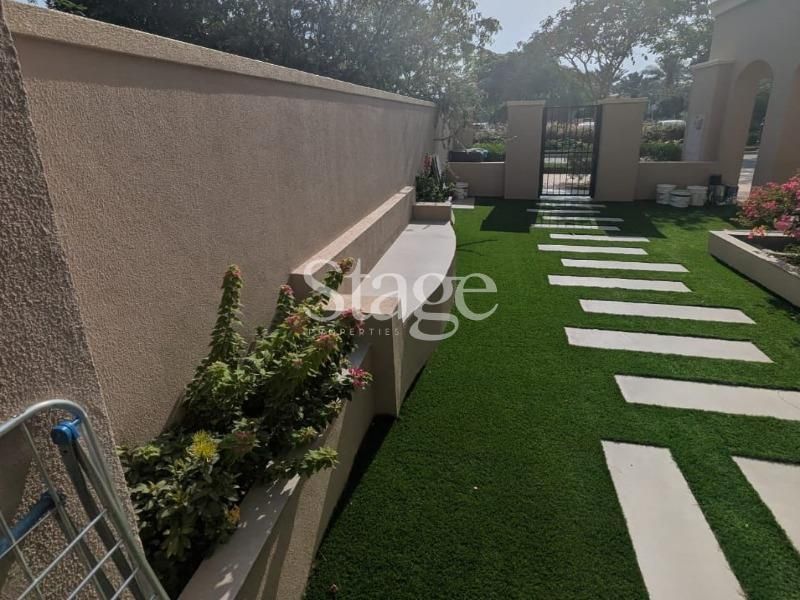 فيلا توأم من ٣ غرف نوم للبيع في Serena، Dubai VI9627S