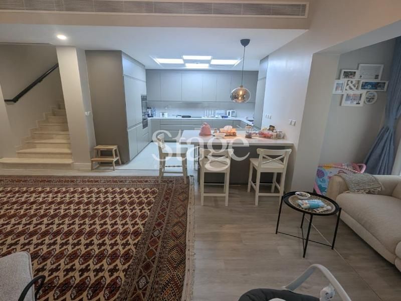 فيلا توأم من ٣ غرف نوم للبيع في Serena، Dubai VI9627S