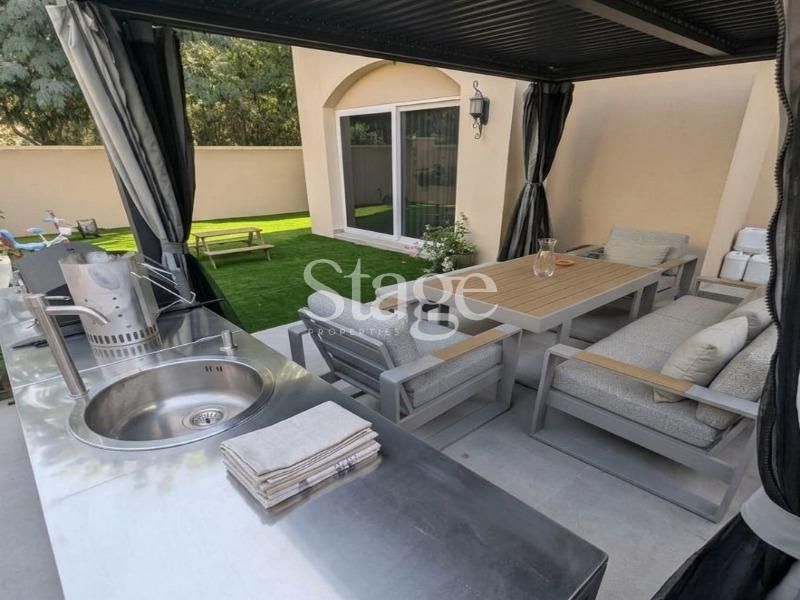 فيلا توأم من ٣ غرف نوم للبيع في Serena، Dubai VI9627S