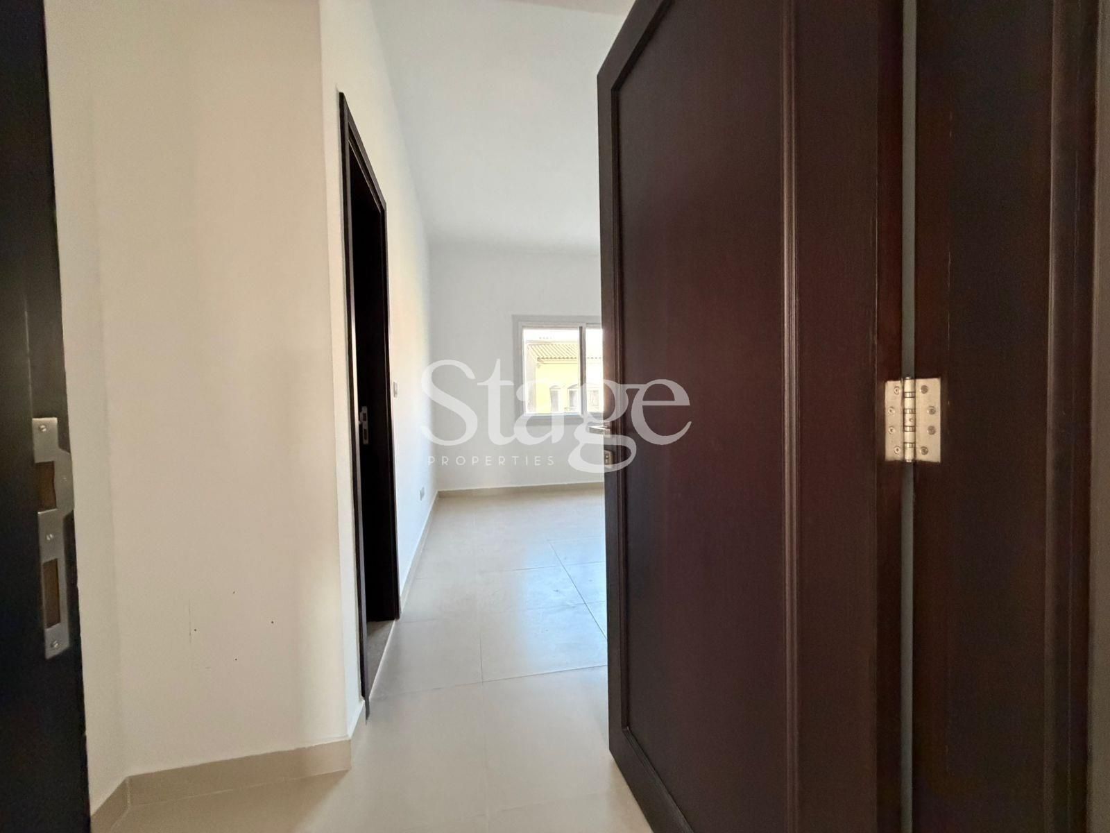 2 bedrooms Villas for Sale in Serena, Dubai VI9332S