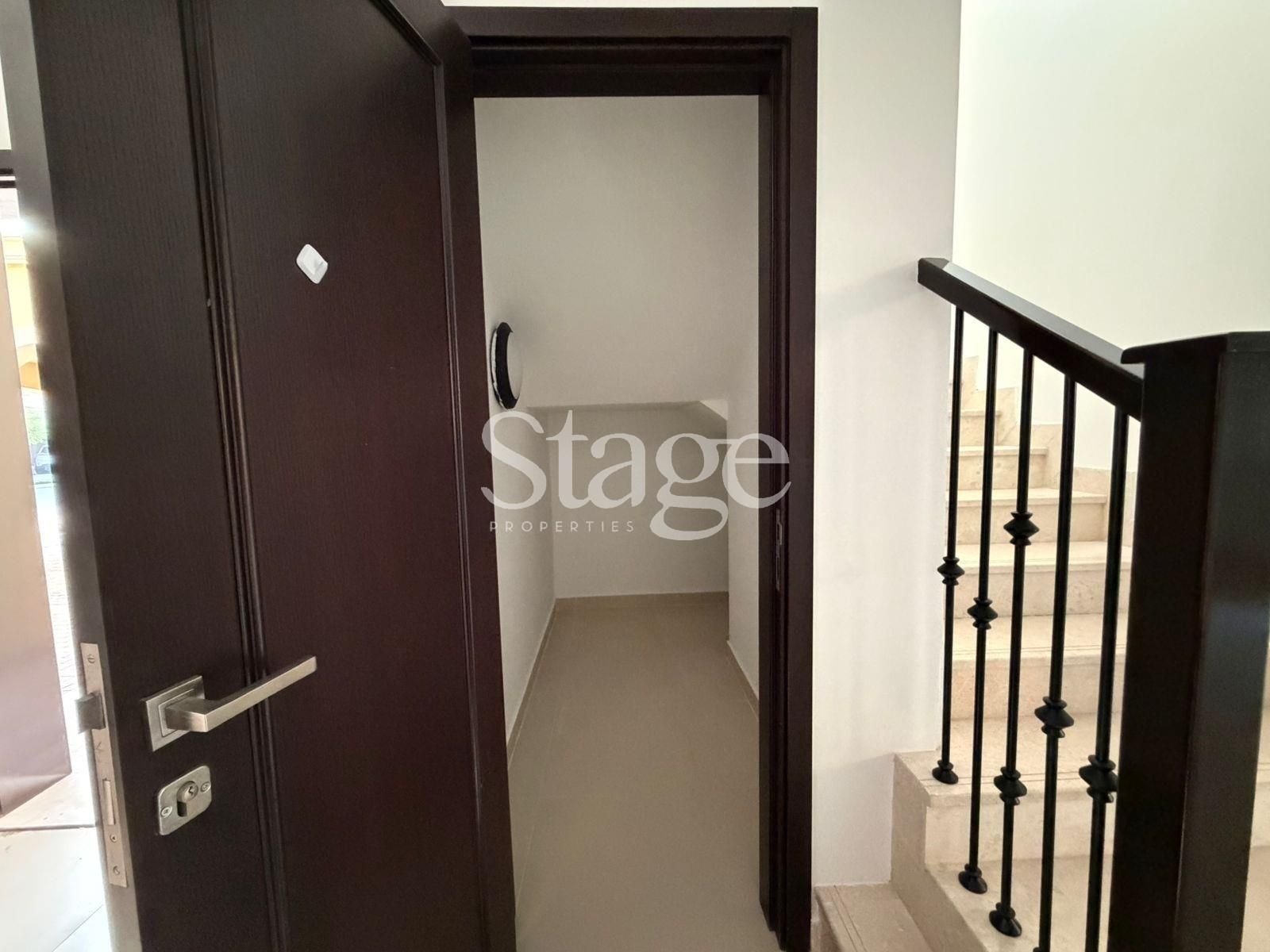 2 bedrooms Villas for Sale in Serena, Dubai VI9332S