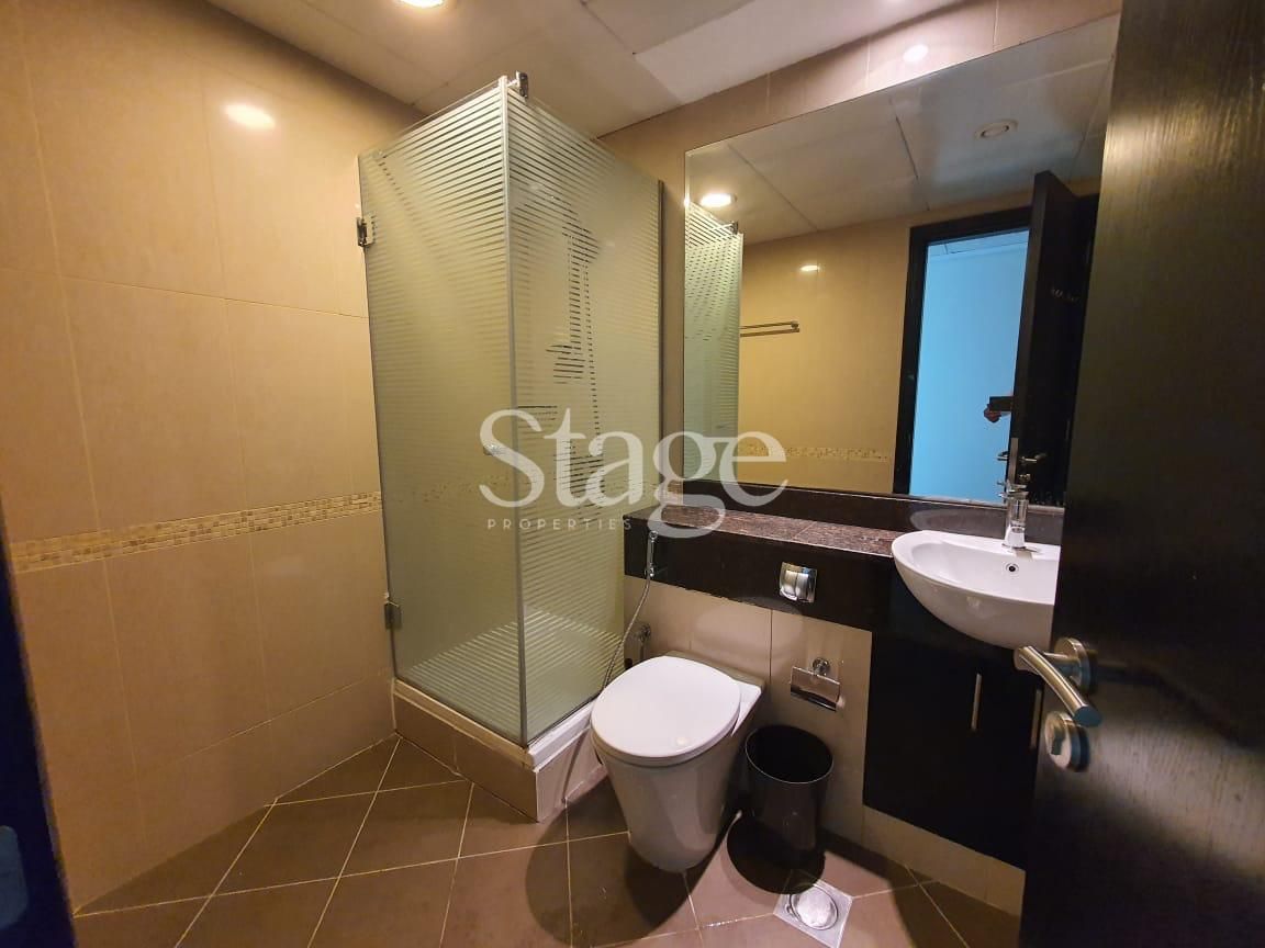2 bedrooms apartment for Sale in Jumeirah Lake Towers, Dubai AP7563S