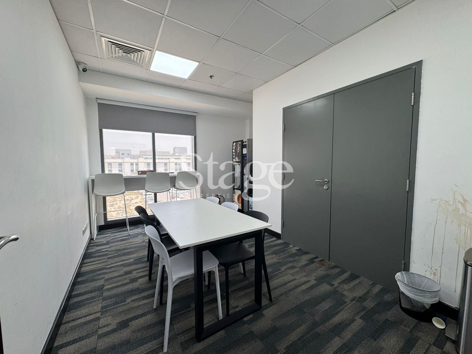 Office Space for Rent in Dubai Investment Park, Dubai OF8320L