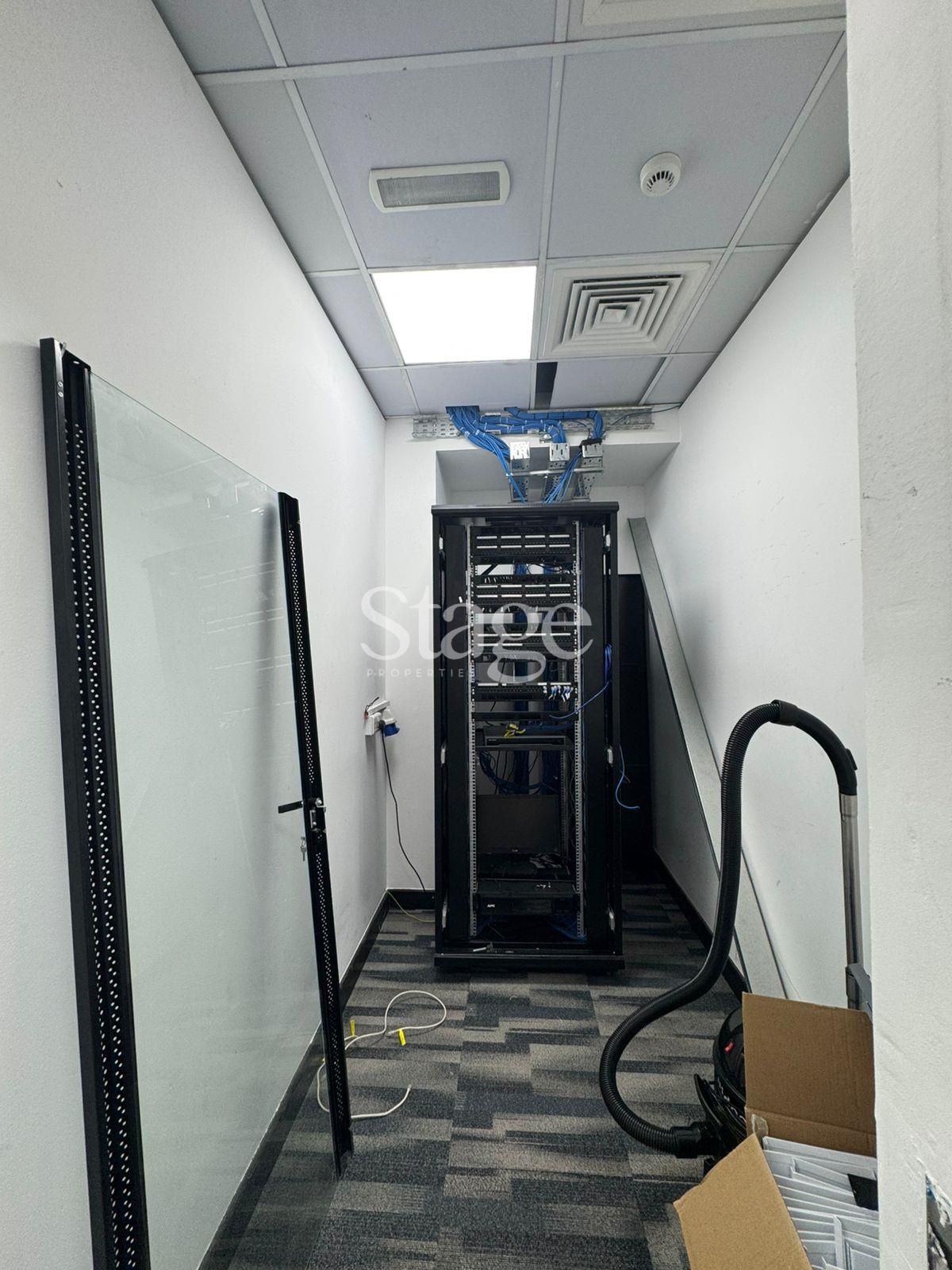 Office Space for Rent in Dubai Investment Park, Dubai OF8320L