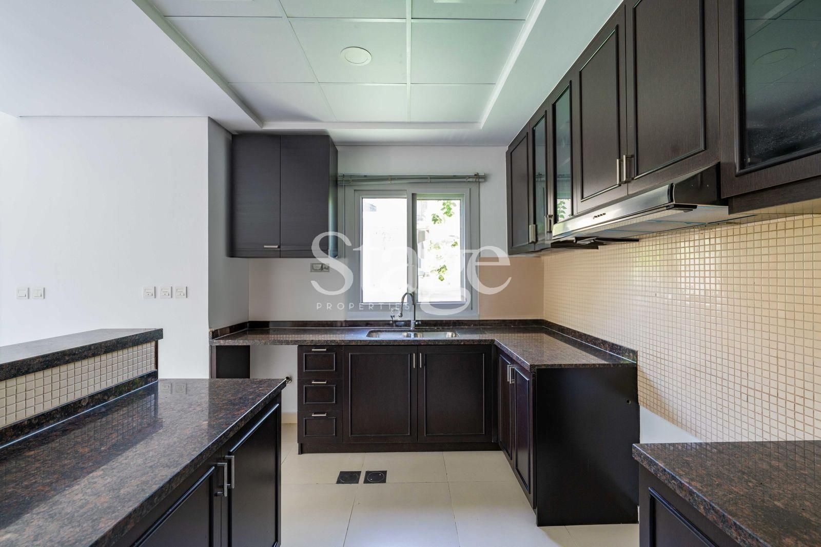 3 bedrooms Twin Villas for Rent in Serena, Dubai VI9287L