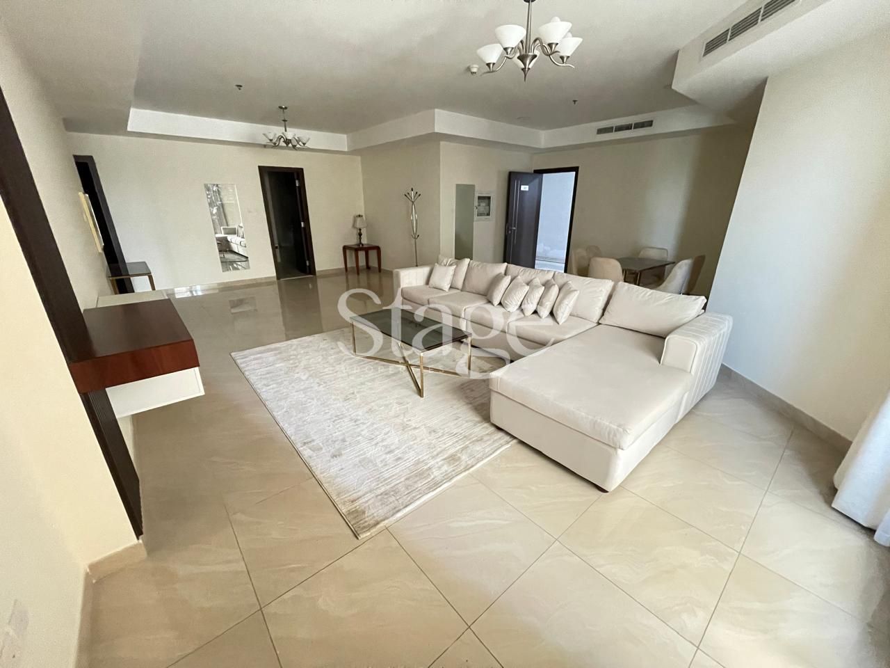 6 bedrooms Villas for Rent in Palm Jumeirah, Dubai VI9510L