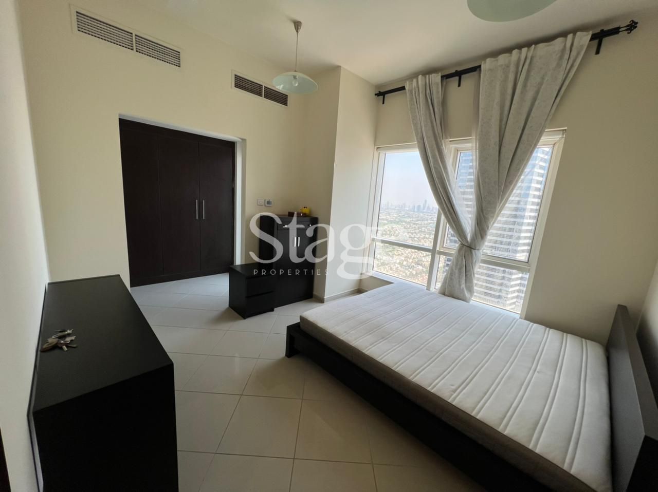 1 bedroom apartment for Rent in Jumeirah Lake Towers, Dubai AP7853L