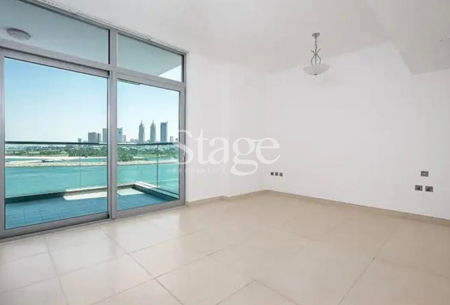 2 bedrooms apartment for Rent in Palm Jumeirah, Dubai AP7558L