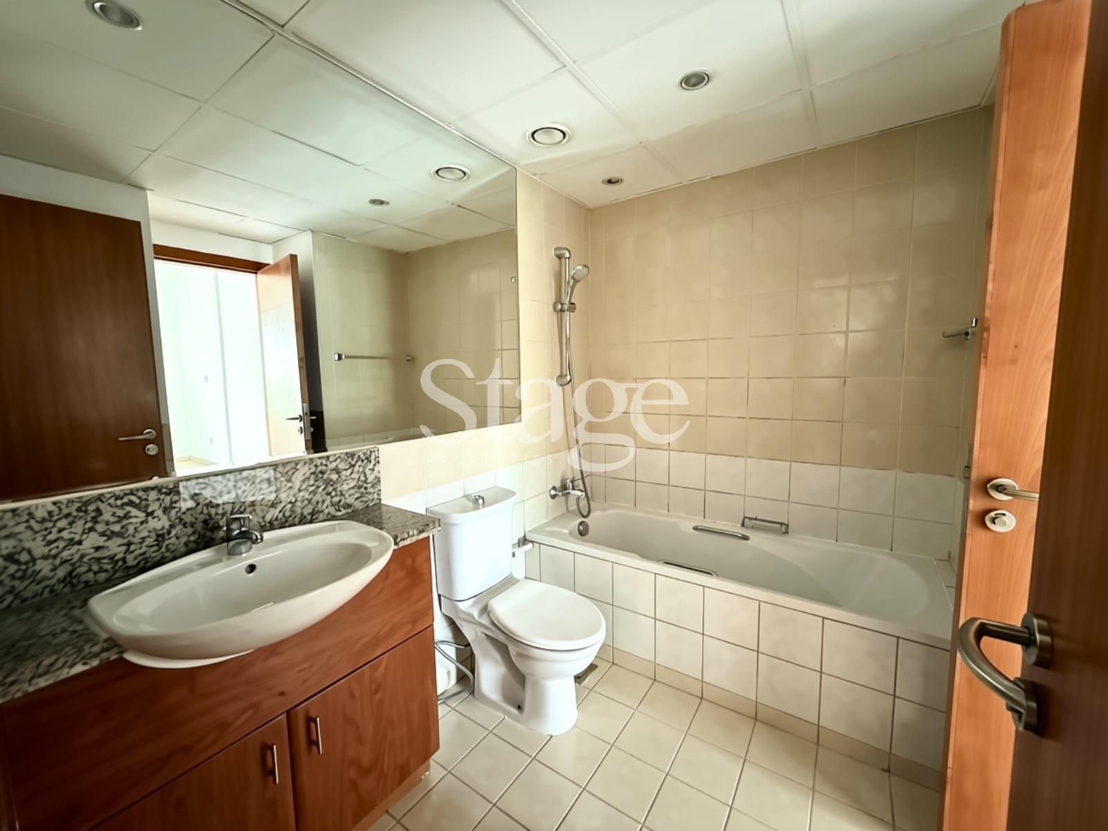1 bedroom apartment for Rent in Greens, Dubai AP9790L