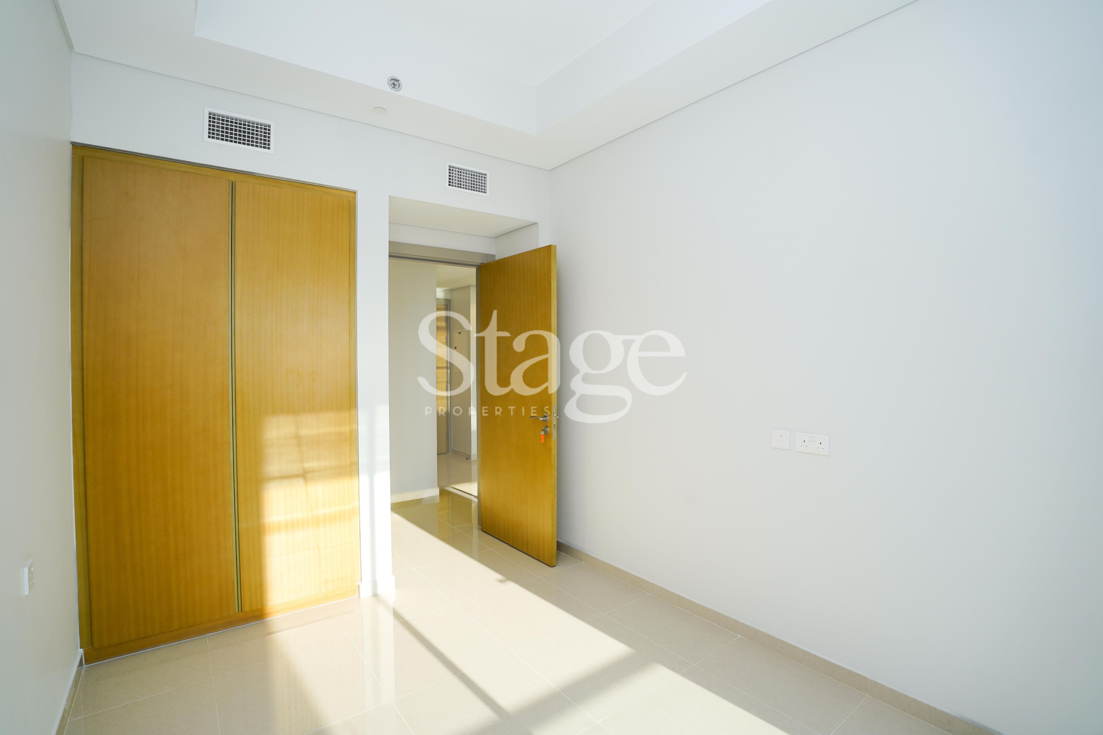 1 bedroom apartment for Rent in Business Bay, Dubai AP8655L