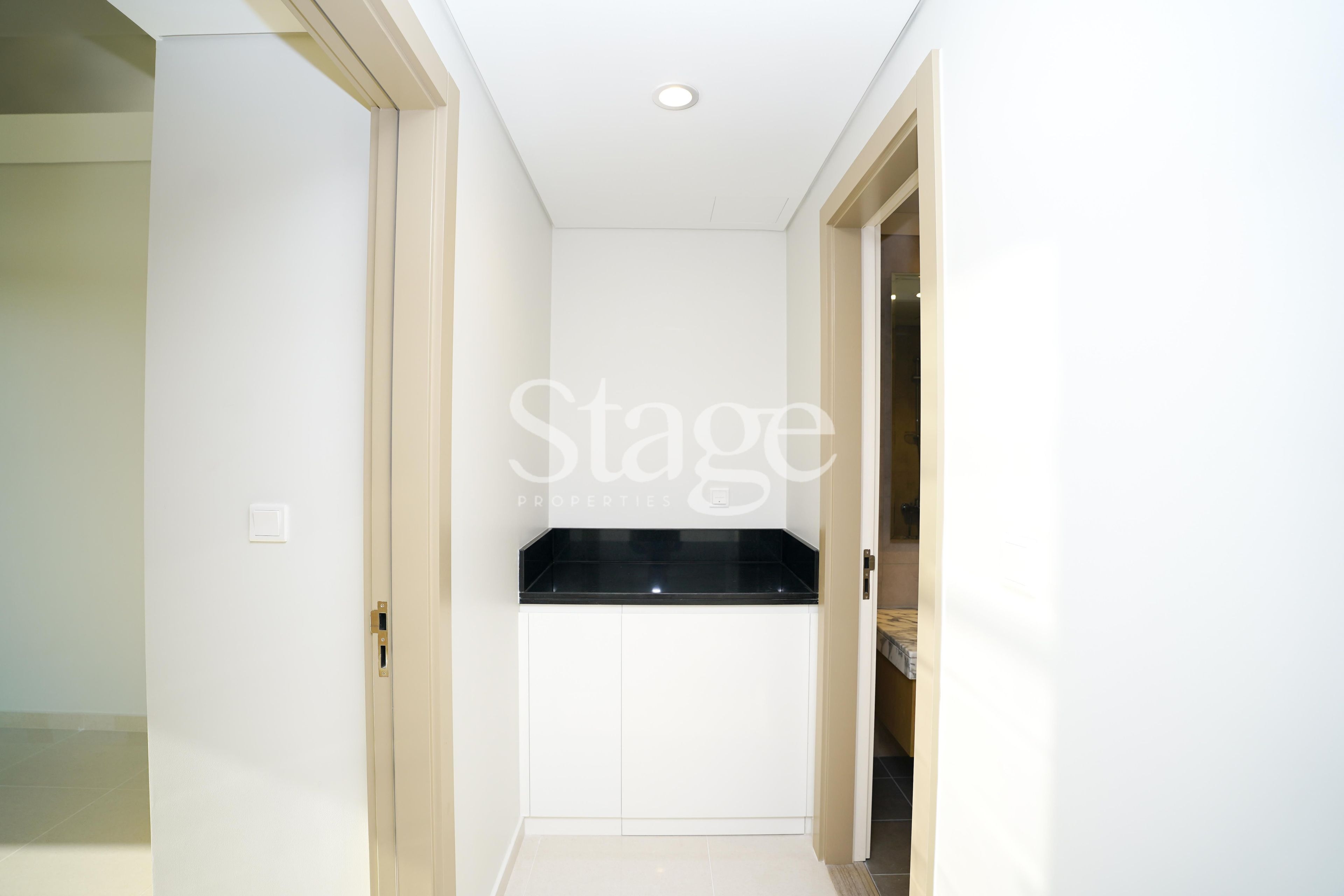 1 bedroom apartment for Rent in Business Bay, Dubai AP8655L