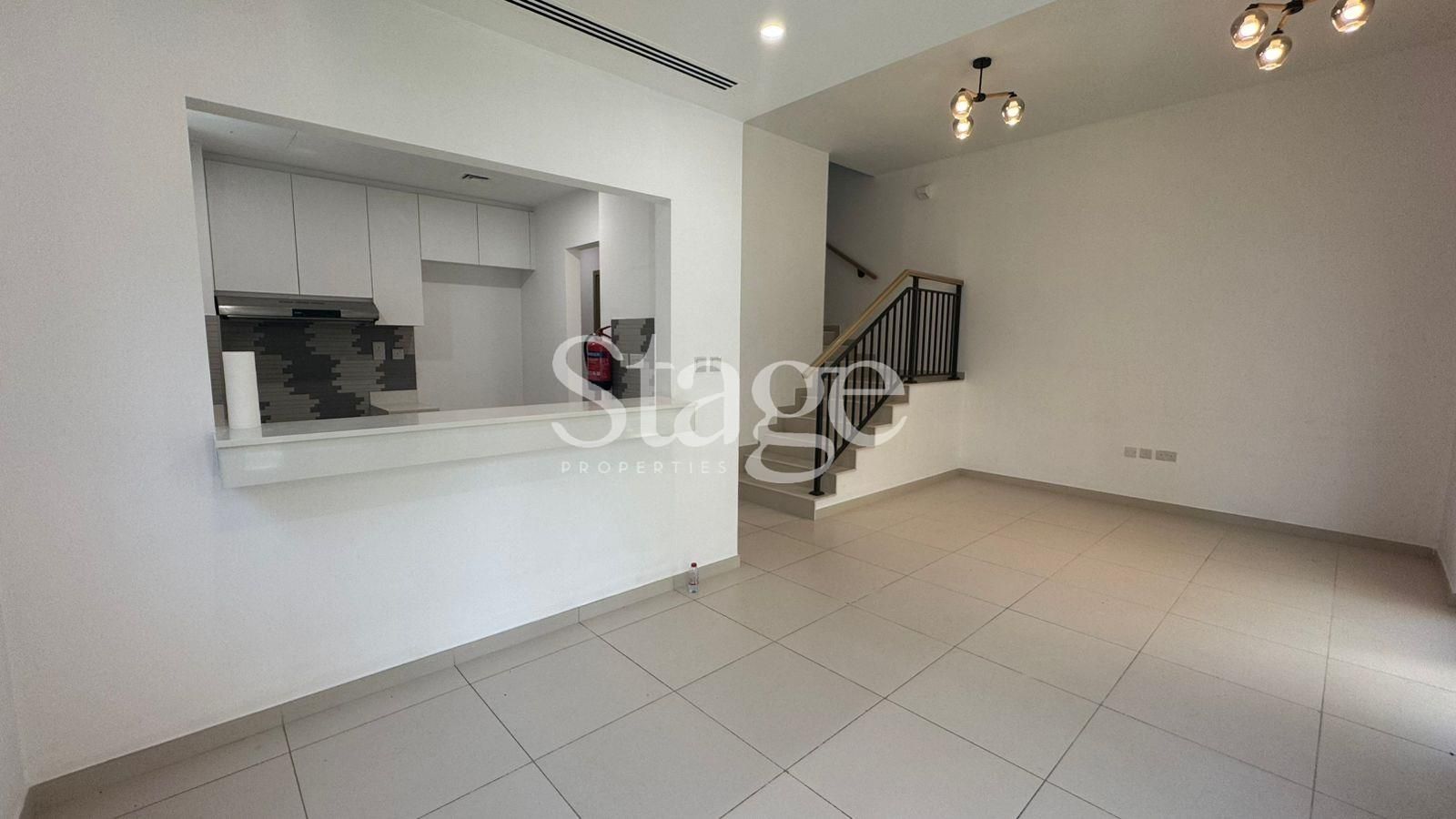 4 bedrooms Townhouse for Rent in Dubai Land, Dubai TH8288L