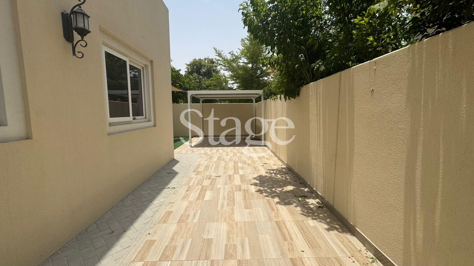 4 bedrooms Townhouse for Rent in Dubai Land, Dubai TH8288L